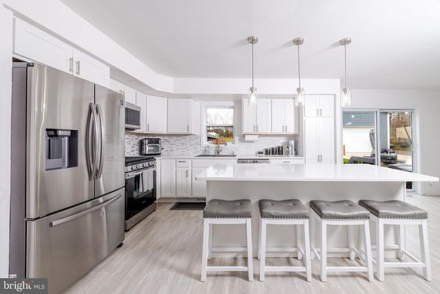 4638 THELMA AVE, Mays Landing, NJ 08330