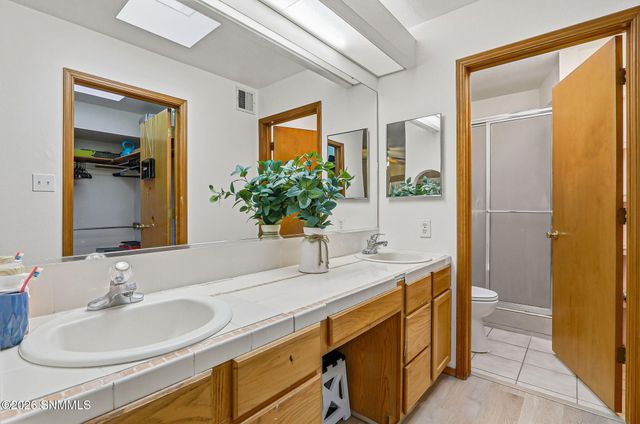 2031 Pinetrail Street, Las Cruces, NM 88012