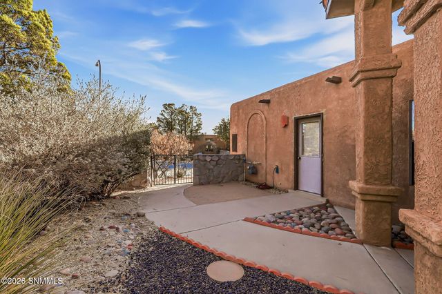 2031 Pinetrail Street, Las Cruces, NM 88012