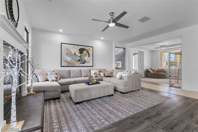 8116 Tower Bridge Avenue, Las Vegas, NV 89117