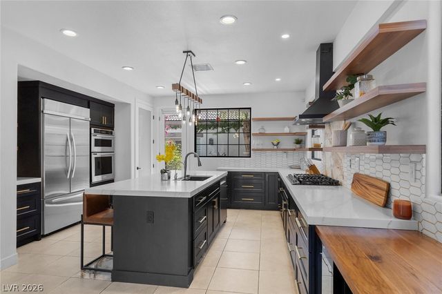 8116 Tower Bridge Avenue, Las Vegas, NV 89117