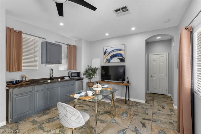 8116 Tower Bridge Avenue, Las Vegas, NV 89117