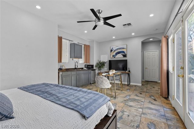 8116 Tower Bridge Avenue, Las Vegas, NV 89117