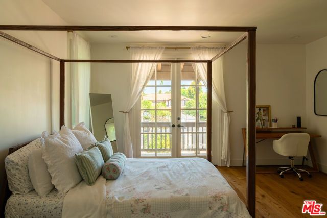 5315 Louise Avenue, Los Angeles, CA 91316