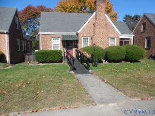 1716 Maple Shade Ln, Richmond, VA 23227