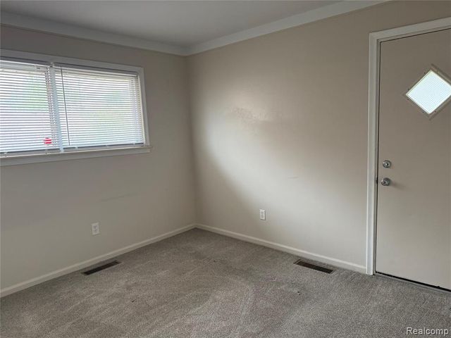 18530 Matthews Street, Riverview, MI 48193