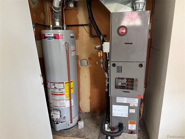 18530 Matthews Street, Riverview, MI 48193