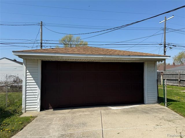 18530 Matthews Street, Riverview, MI 48193