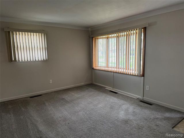 18530 Matthews Street, Riverview, MI 48193