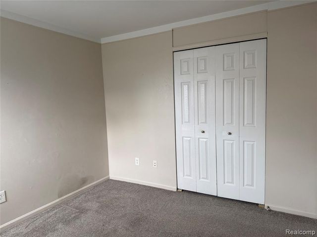 18530 Matthews Street, Riverview, MI 48193