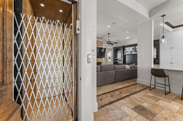 5215 Feagan Street A, Houston, TX 77007