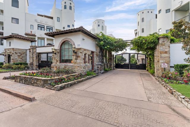 5215 Feagan Street A, Houston, TX 77007