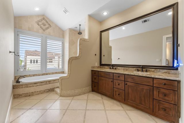 5215 Feagan Street A, Houston, TX 77007