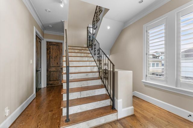 5215 Feagan Street A, Houston, TX 77007