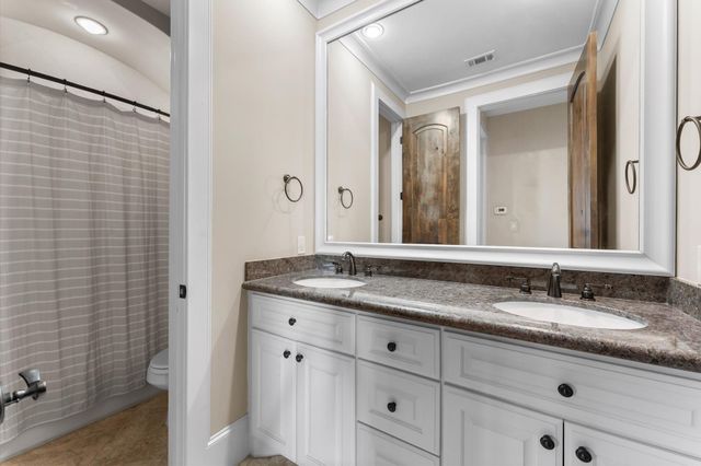 5215 Feagan Street A, Houston, TX 77007