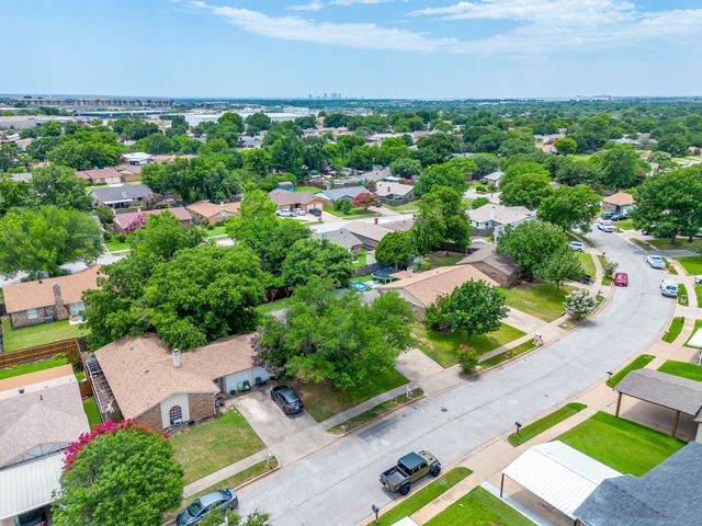 6528 High Meadow Court, Watauga, TX 76148