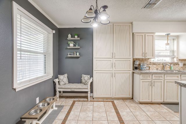 6528 High Meadow Court, Watauga, TX 76148