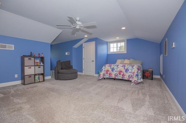 8218 Nolia Lane, Newburgh, IN 47630