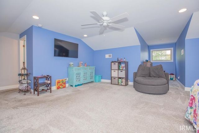 8218 Nolia Lane, Newburgh, IN 47630