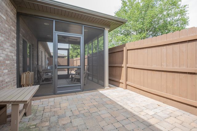 8218 Nolia Lane, Newburgh, IN 47630