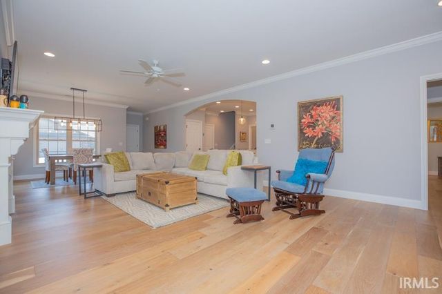 8218 Nolia Lane, Newburgh, IN 47630