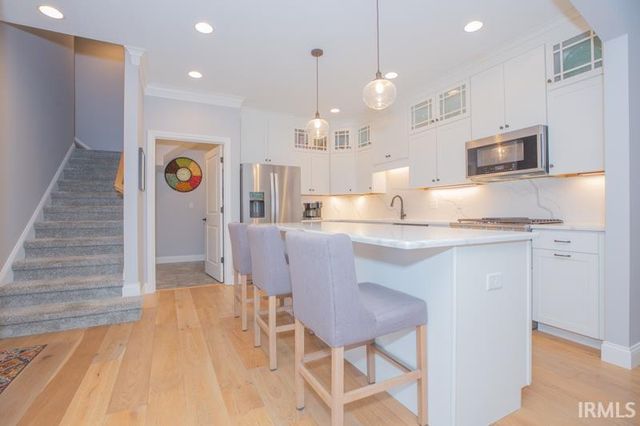 8218 Nolia Lane, Newburgh, IN 47630