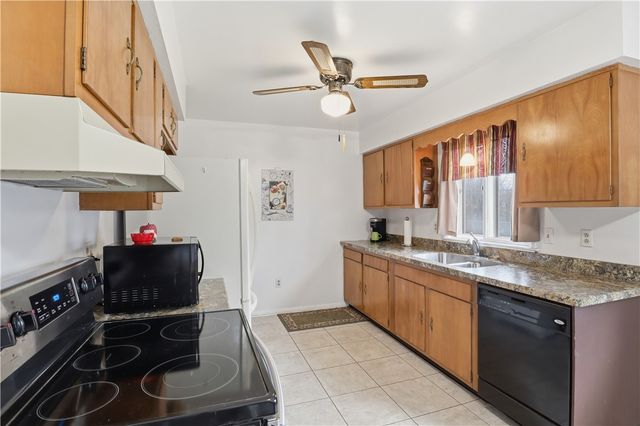 48 Landau Drive, Gates, NY 14606