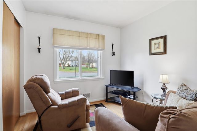 48 Landau Drive, Gates, NY 14606