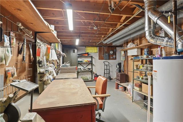 48 Landau Drive, Gates, NY 14606