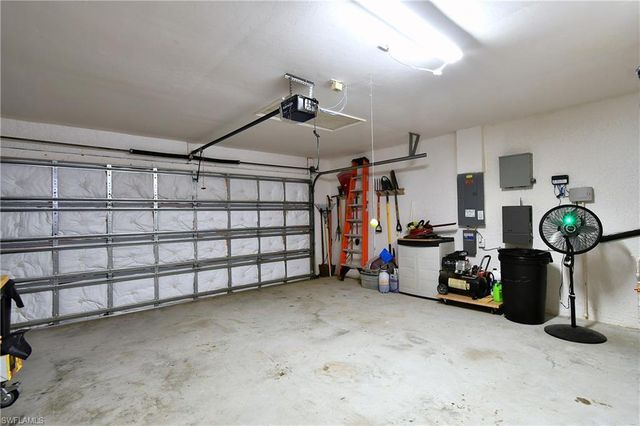 2610 40th ST W, Lehigh Acres, FL 33971
