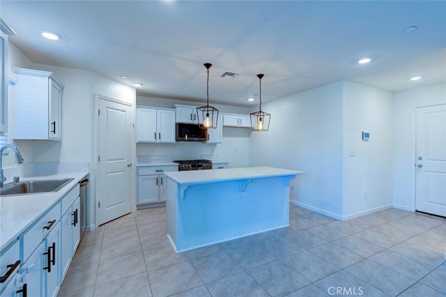 753 Heitz Way, Merced, CA 95348