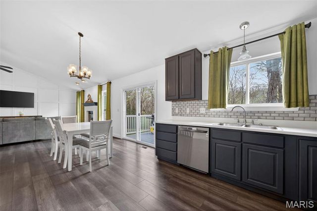 28034 Nature Drive, Wright City, MO 63390