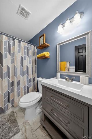 28034 Nature Drive, Wright City, MO 63390