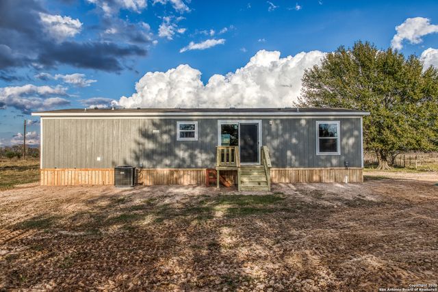 12180 FM 1117, Seguin, TX 78155