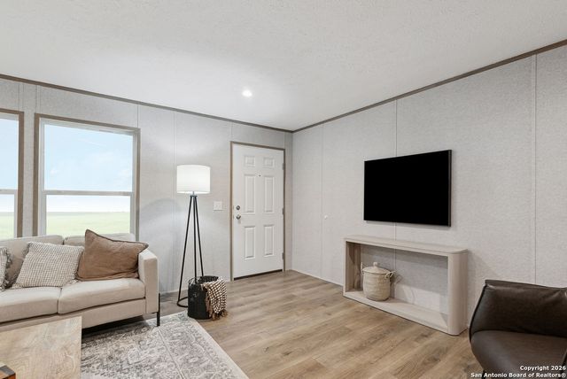 12180 FM 1117, Seguin, TX 78155