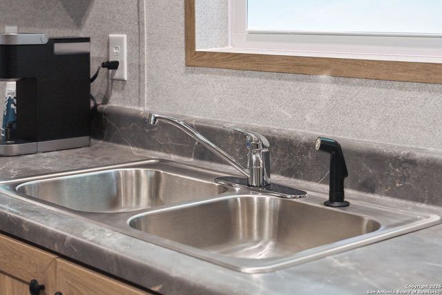 12180 FM 1117, Seguin, TX 78155