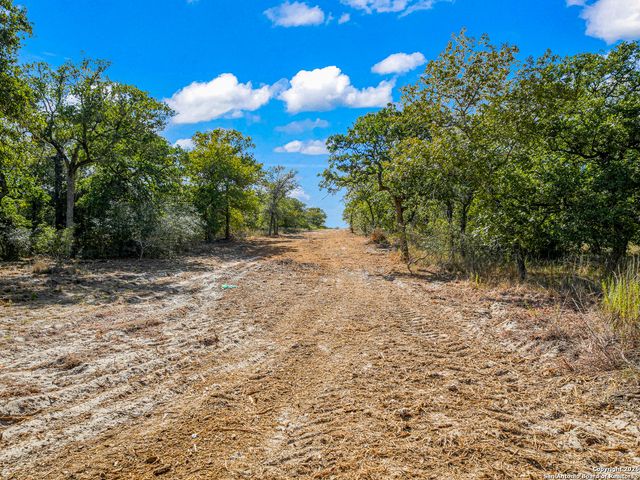 12180 FM 1117, Seguin, TX 78155