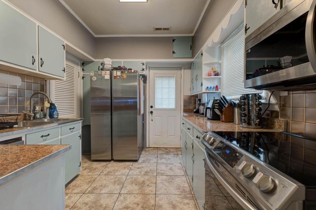 22 Magnolia Street, Winchester, KY 40391