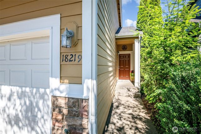 18219 111th Avenue Ct E, Puyallup, WA 98374