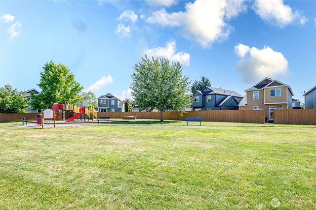 18219 111th Avenue Ct E, Puyallup, WA 98374