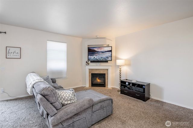 18219 111th Avenue Ct E, Puyallup, WA 98374