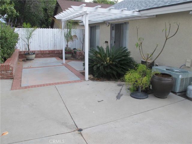 668 N Quince, Rialto, CA 92376