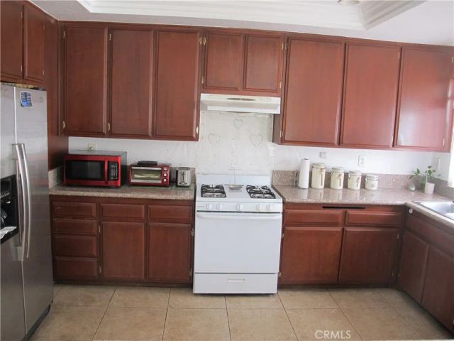 668 N Quince, Rialto, CA 92376