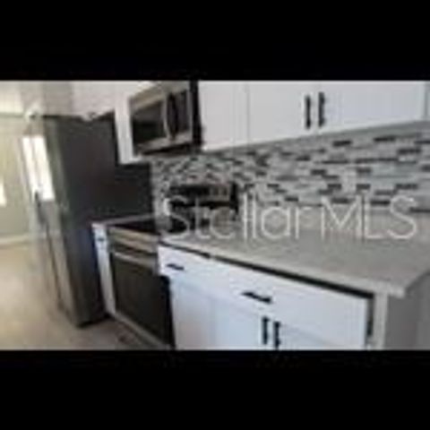 179 FISHER WAY TRAIL, Ocklawaha, FL 32179