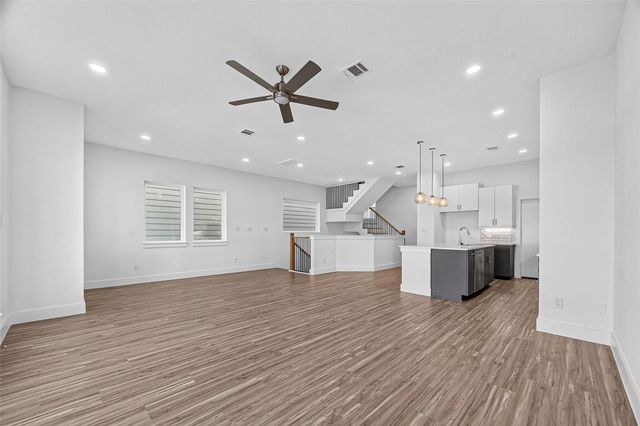 2105 Holman Street, Houston, TX 77004