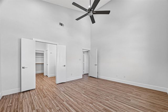 2105 Holman Street, Houston, TX 77004