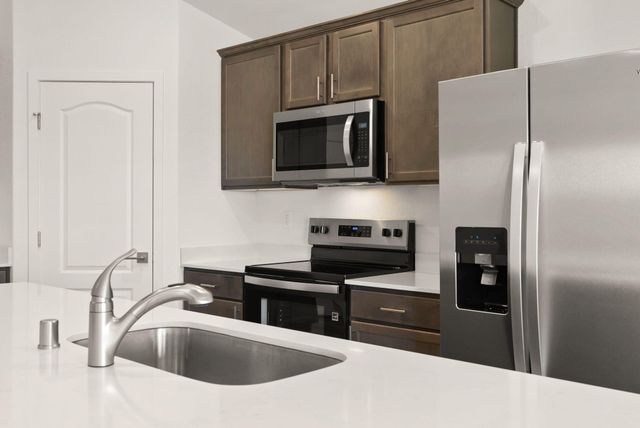 837 Calle de las Rosas, Belen, NM 87002