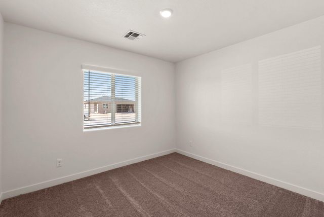 837 Calle de las Rosas, Belen, NM 87002