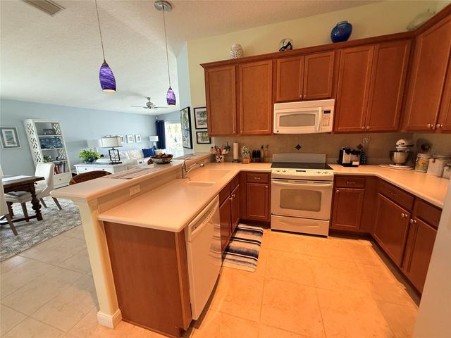6099 BENEVENTO DRIVE, Sarasota, FL 34238