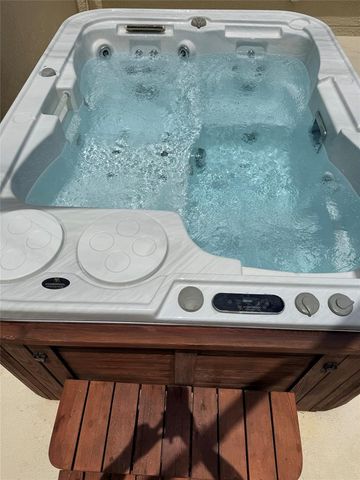 6099 BENEVENTO DRIVE, Sarasota, FL 34238